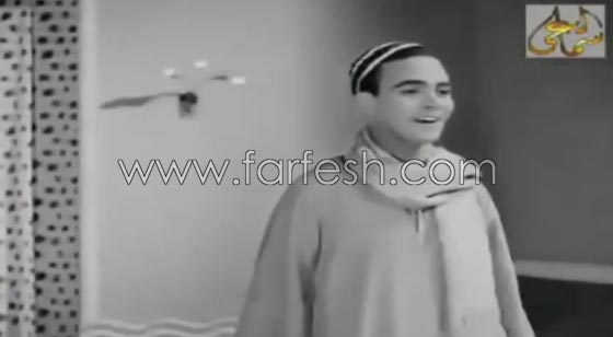 فيديو (نادر) لوالد الفنان تامر حسني يغني للراقصة نجوى فؤاد  صورة رقم 1