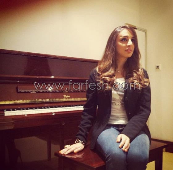 صور انغام تحتفل بتخرج ابنها عمر صورة رقم 6 صور انغام تحتفل بتخرج ابنها عمر صورة رقم 6