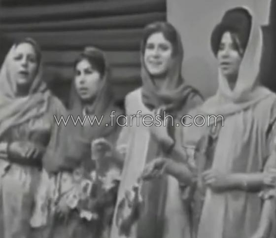 رمضان الزمن الجميل: فيديو اغنية (رمضان جانا) وعبدالمطلب يرتدي جلابية صورة رقم 4