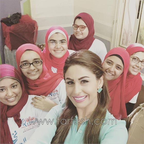 صور فنانين يزورون الأطفال الأيتام ويدعمونهم في شهر رمضان صورة رقم 6 صور فنانين يزورون الأطفال الأيتام ويدعمونهم في شهر رمضان صورة رقم 6