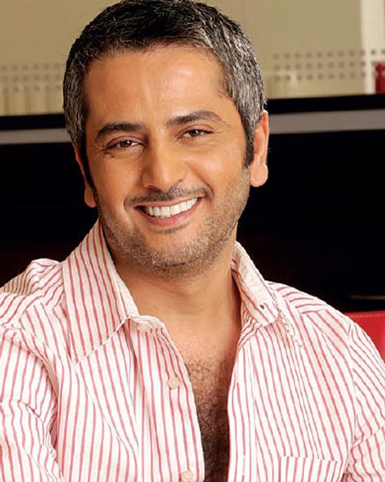 العثور على الاعلامي السعودي سعود الدوسري ميتا في منزله بباريس صورة رقم 7 العثور على الاعلامي السعودي سعود الدوسري ميتا في منزله بباريس صورة رقم 7