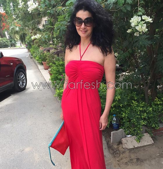انستغرام يشتعل.. لماذا اطلت غادة عبد الرازق ووراؤها زجاجات الخمر؟ صورة رقم 6 انستغرام يشتعل.. لماذا اطلت غادة عبد الرازق ووراؤها زجاجات الخمر؟ صورة رقم 6