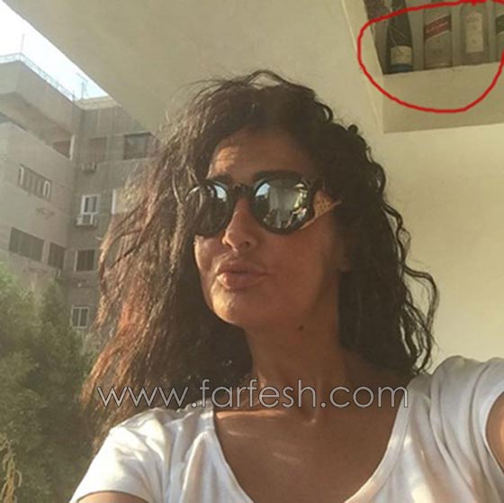 انستغرام يشتعل.. لماذا اطلت غادة عبد الرازق ووراؤها زجاجات الخمر؟ صورة رقم 1 انستغرام يشتعل.. لماذا اطلت غادة عبد الرازق ووراؤها زجاجات الخمر؟ صورة رقم 1