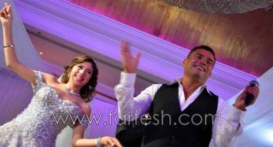 صور عمرو دياب يرقص بالعصا في زفاف ابنة صديقه صورة رقم 10 صور عمرو دياب يرقص بالعصا في زفاف ابنة صديقه صورة رقم 10