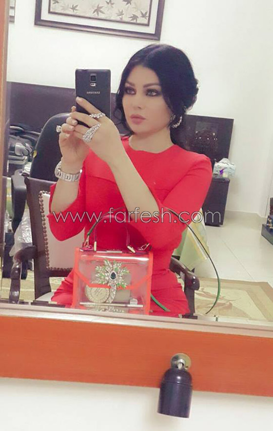 صور هيفاء وهبي تفاجئ جمهورها وترتدي فستانا من تصميمها الخاص صورة رقم 6 صور هيفاء وهبي تفاجئ جمهورها وترتدي فستانا من تصميمها الخاص صورة رقم 6