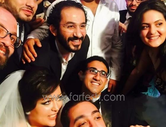 شبيه احمد حلمي يحقق حلمه بحضور النجم المصري حفل زفافه صورة رقم 4 شبيه احمد حلمي يحقق حلمه بحضور النجم المصري حفل زفافه صورة رقم 4