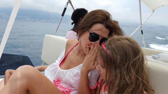 صور نانسي عجرم مع زوجها وابنتيها ايلا وميلا بدون فوتوشوب صورة رقم 11 صور نانسي عجرم مع زوجها وابنتيها ايلا وميلا بدون فوتوشوب صورة رقم 11