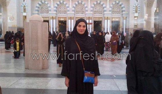 صور الفنانين والفنانات يتوجهون الى السعودية من اجل العمرة والحج صورة رقم 3 صور الفنانين والفنانات يتوجهون الى السعودية من اجل العمرة والحج صورة رقم 3
