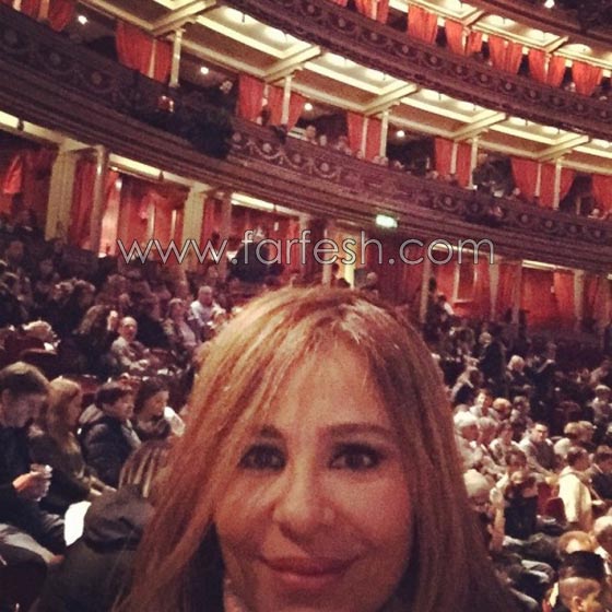 صور سيلفي فشل فيها المشاهير واظهرتهم في اطلالة غريبة او قبيحة صورة رقم 14 صور سيلفي فشل فيها المشاهير واظهرتهم في اطلالة غريبة او قبيحة صورة رقم 14