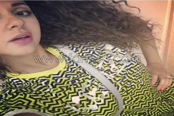 صور سيلفي فشل فيها المشاهير واظهرتهم في اطلالة غريبة او قبيحة صورة رقم 3 صور سيلفي فشل فيها المشاهير واظهرتهم في اطلالة غريبة او قبيحة صورة رقم 3