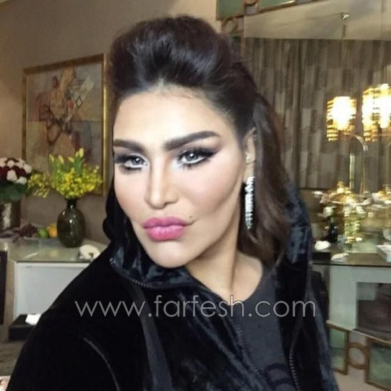 صور سيلفي فشل فيها المشاهير واظهرتهم في اطلالة غريبة او قبيحة صورة رقم 5 صور سيلفي فشل فيها المشاهير واظهرتهم في اطلالة غريبة او قبيحة صورة رقم 5