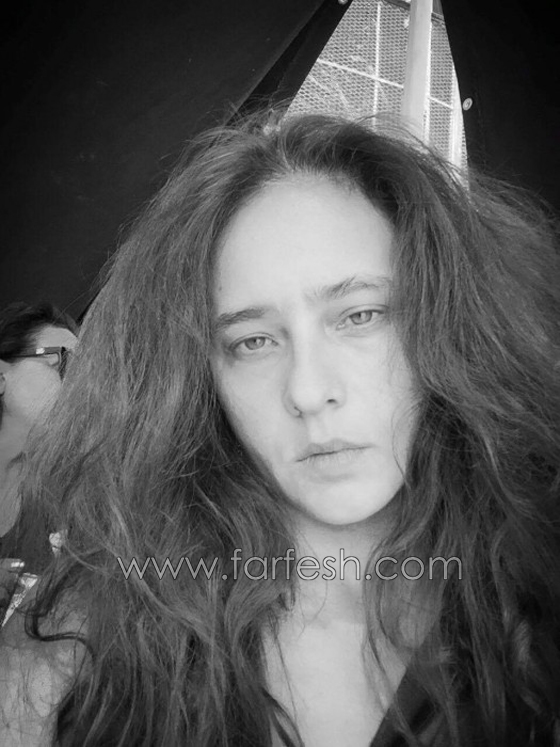 صورة غريبة: نيللي كريم بدون مكياج وشعر (منكوش) وتقول: عاجبني! صورة رقم 2 صورة غريبة: نيللي كريم بدون مكياج وشعر (منكوش) وتقول: عاجبني! صورة رقم 2
