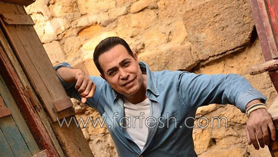 فيديو وصور: هل استهتر حكيم بكلام الله تعالى في فيديو اغنية (عم سلامة)؟ صورة رقم 5 فيديو وصور: هل استهتر حكيم بكلام الله تعالى في فيديو اغنية (عم سلامة)؟ صورة رقم 5