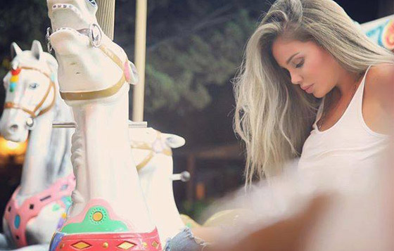 ما هو سر الموديل الذي يشارك نيكول سابا في فيديو اغنية (قررت)؟ صورة رقم 3 ما هو سر الموديل الذي يشارك نيكول سابا في فيديو اغنية (قررت)؟ صورة رقم 3