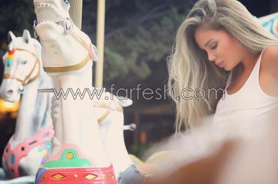 يوسف الخال لزوجته نيكول سابا بعد اصدار فيديو اغنية قررت: انت نجمتي صورة رقم 7 يوسف الخال لزوجته نيكول سابا بعد اصدار فيديو اغنية قررت: انت نجمتي صورة رقم 7