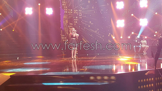 ستار اكاديمي 11: مابيل شديد تؤدي اغنيتها بوجود اهلها في المسرح صورة رقم 2 ستار اكاديمي 11: مابيل شديد تؤدي اغنيتها بوجود اهلها في المسرح صورة رقم 2