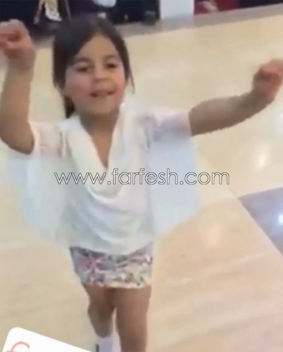 فيديو نانسي عجرم (ما تيجي هنا) وطفلة تقلد رقصها وتعجب نانسي صورة رقم 1 فيديو نانسي عجرم (ما تيجي هنا) وطفلة تقلد رقصها وتعجب نانسي صورة رقم 1