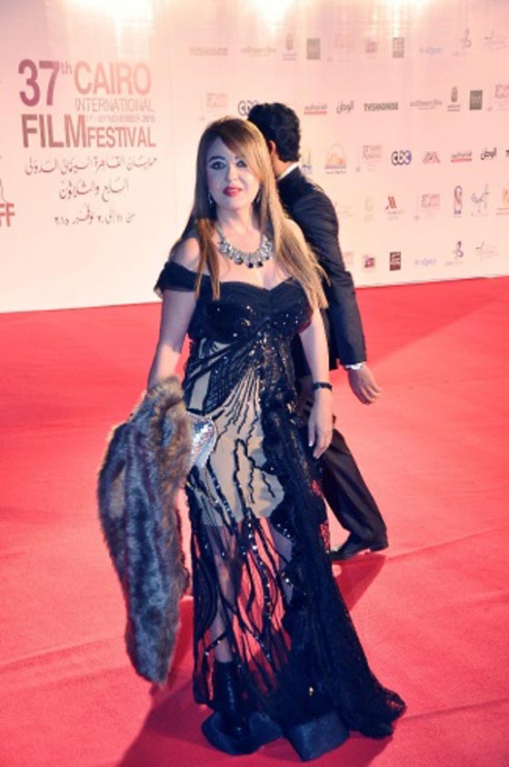صور فنانات في مهرجان القاهرة السينمائي: بعضهن ظهرن باطلالة غير موفقة! صورة رقم 17 صور فنانات في مهرجان القاهرة السينمائي: بعضهن ظهرن باطلالة غير موفقة! صورة رقم 17