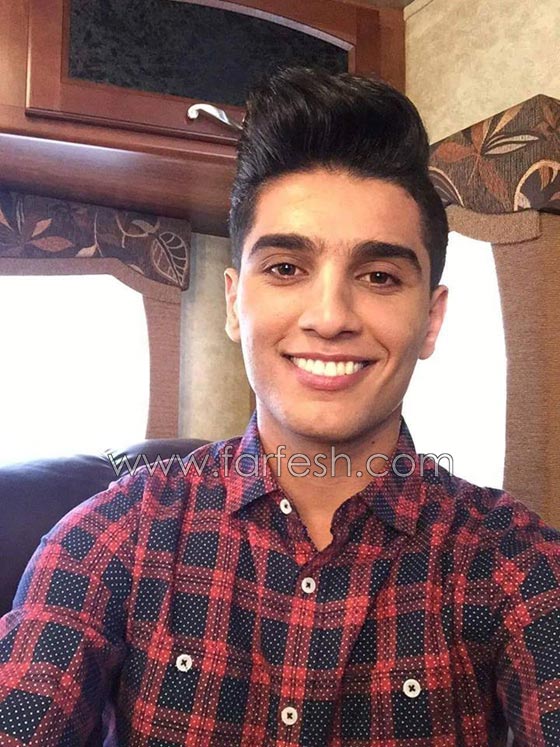 النجم الفلسطيني محمد عساف يغني لشاعر المقاومة محمود درويش صورة رقم 3 النجم الفلسطيني محمد عساف يغني لشاعر المقاومة محمود درويش صورة رقم 3