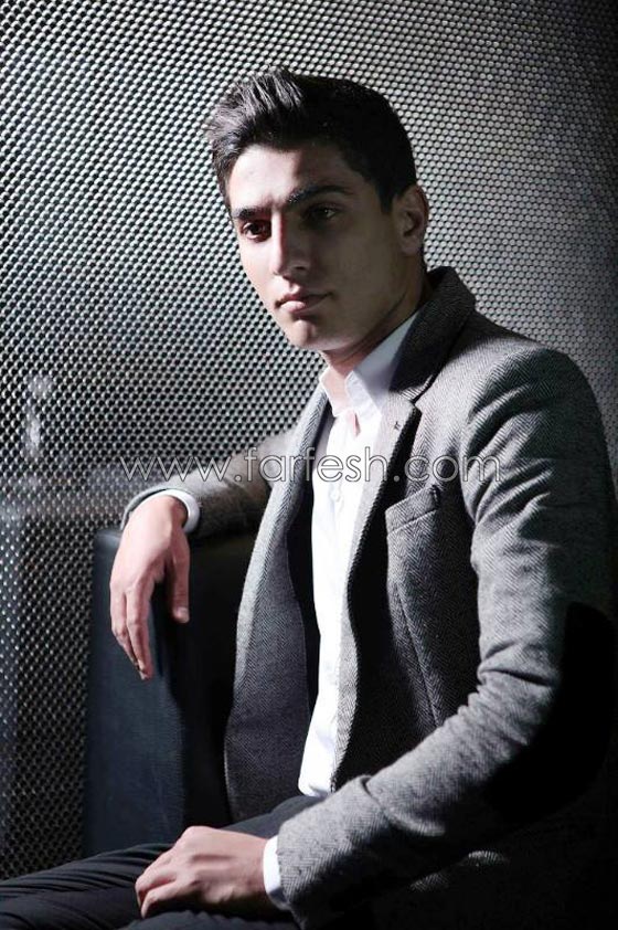 النجم الفلسطيني محمد عساف يغني لشاعر المقاومة محمود درويش صورة رقم 2 النجم الفلسطيني محمد عساف يغني لشاعر المقاومة محمود درويش صورة رقم 2
