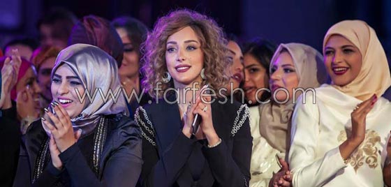 صور تامر حسني يغني في حفل تخرج زوجته بسمة بوسيل من اكاديمية الازياء صورة رقم 10 صور تامر حسني يغني في حفل تخرج زوجته بسمة بوسيل من اكاديمية الازياء صورة رقم 10