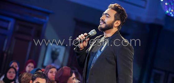 صور تامر حسني يغني في حفل تخرج زوجته بسمة بوسيل من اكاديمية الازياء صورة رقم 6 صور تامر حسني يغني في حفل تخرج زوجته بسمة بوسيل من اكاديمية الازياء صورة رقم 6