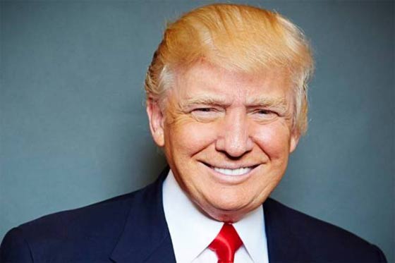 صور سلمى حايك تضرب دونالد ترامب بالعصا لاهانته العرب والمكسيكيين! صورة رقم 2 صور سلمى حايك تضرب دونالد ترامب بالعصا لاهانته العرب والمكسيكيين! صورة رقم 2