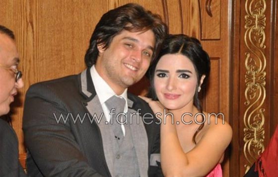 مفاجآت عام 2015.. فنانون مصريون بين الاتصال والانفصال صورة رقم 6 مفاجآت عام 2015.. فنانون مصريون بين الاتصال والانفصال صورة رقم 6