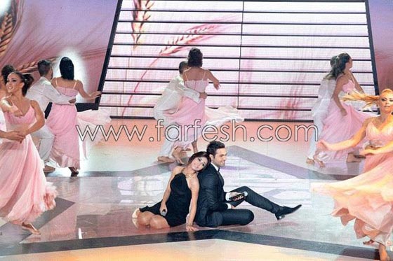 ستار اكاديمي: قارن بين فيديو حنان مع رفاييل في اغنية (بعشق روحك) وبين رنا سماحة مع نور صورة رقم 10 ستار اكاديمي: قارن بين فيديو حنان مع رفاييل في اغنية (بعشق روحك) وبين رنا سماحة مع نور صورة رقم 10