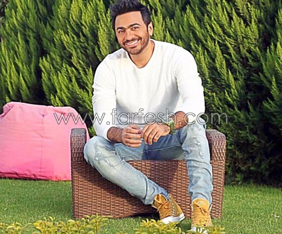 فيديو نادر: تامر حسني في بداياته يغني للهضبة عمرو دياب (بعد الليالي) صورة رقم 6 فيديو نادر: تامر حسني في بداياته يغني للهضبة عمرو دياب (بعد الليالي) صورة رقم 6