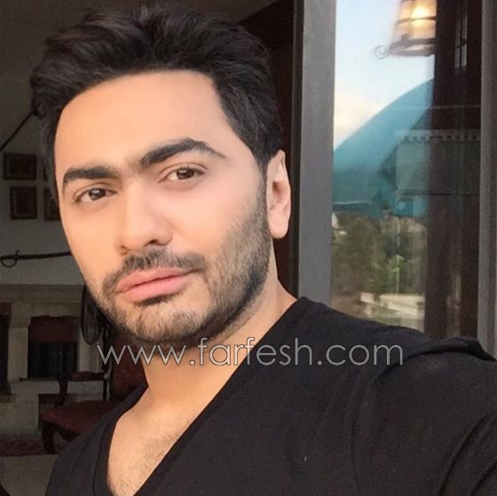 فيديو نادر: تامر حسني في بداياته يغني للهضبة عمرو دياب (بعد الليالي) صورة رقم 8 فيديو نادر: تامر حسني في بداياته يغني للهضبة عمرو دياب (بعد الليالي) صورة رقم 8