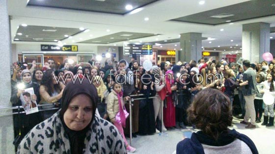 ستار اكاديمي: دموع المغربي اهاب امير واستقباله بالصراخ، الزغاريد العمارية واغماء المراهقات! صورة رقم 12 ستار اكاديمي: دموع المغربي اهاب امير واستقباله بالصراخ، الزغاريد العمارية واغماء المراهقات! صورة رقم 12