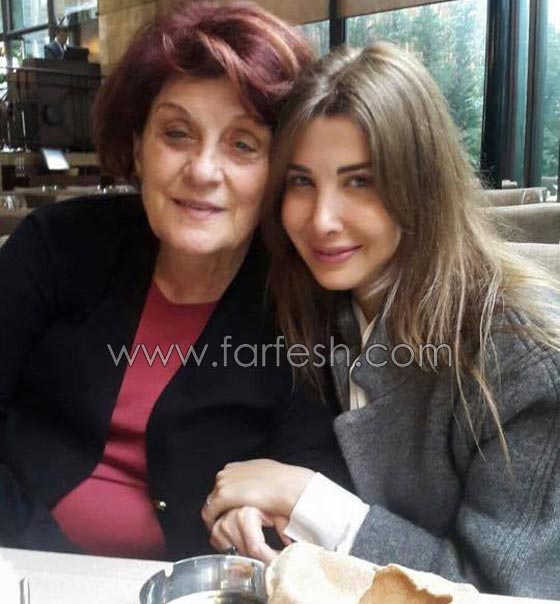 صور نانسي عجرم مع أسرتها وأمها تنافسها بالجمال والشباب صورة رقم 3 صور نانسي عجرم مع أسرتها وأمها تنافسها بالجمال والشباب صورة رقم 3