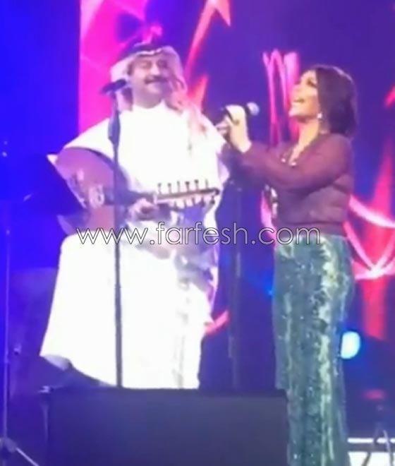 فيديو اصالة مع عبادي جوهر وانغام مع محمد عبده في ديو بحفل مهرجان دبي التجاري صورة رقم 3 فيديو اصالة مع عبادي جوهر وانغام مع محمد عبده في ديو بحفل مهرجان دبي التجاري صورة رقم 3