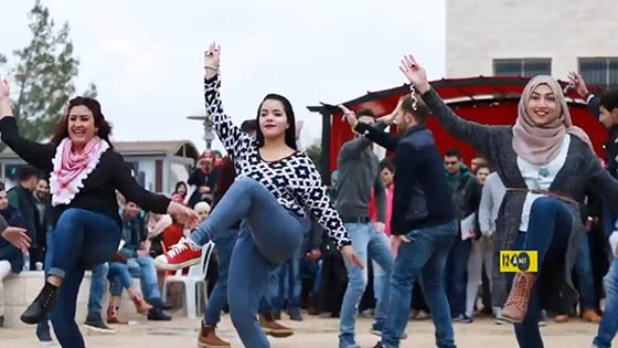 فيديو فتيات جامعيات يرقصن الدبكة الفلسطينية على اغنية محمد عساف (يا حلالي يا مالي) صورة رقم 3 فيديو فتيات جامعيات يرقصن الدبكة الفلسطينية على اغنية محمد عساف (يا حلالي يا مالي) صورة رقم 3