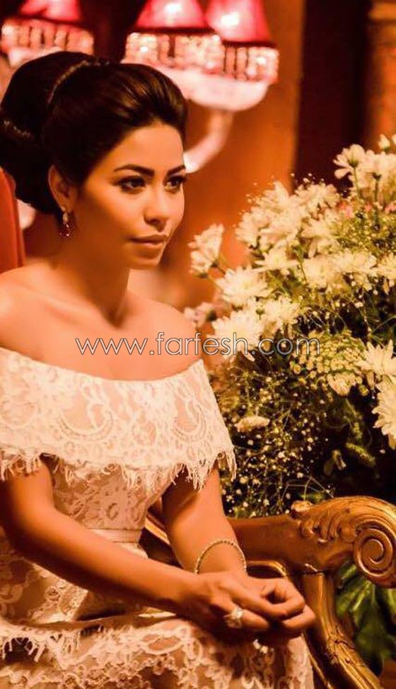 فيديو شيرين تطرح اغنية (طايرة من الفرحة) على انها جديدة مع أنها غنتها قبل 3 سنوات! صورة رقم 5 فيديو شيرين تطرح اغنية (طايرة من الفرحة) على انها جديدة مع أنها غنتها قبل 3 سنوات! صورة رقم 5