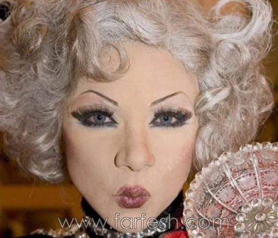 فيديو باسم فغالي بعد وفاة امه يصدم جمهوره: غنى لها مقلدا صباح وقال: يا شماتة اهل الضيعة!! صورة رقم 4 فيديو باسم فغالي بعد وفاة امه يصدم جمهوره: غنى لها مقلدا صباح وقال: يا شماتة اهل الضيعة!! صورة رقم 4