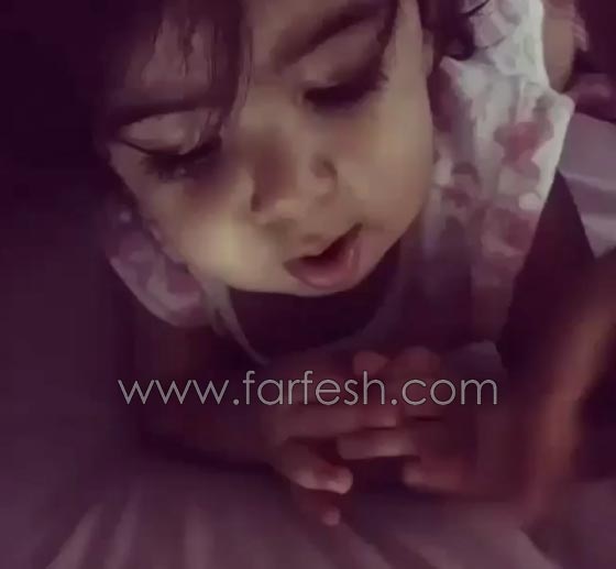 فيديو طريف: طفلة تحاول تكرار اغنية (امان) التي جددتها ميريام فارس عن موشح (لما بدا يتثنى) صورة رقم 1 فيديو طريف: طفلة تحاول تكرار اغنية (امان) التي جددتها ميريام فارس عن موشح (لما بدا يتثنى) صورة رقم 1