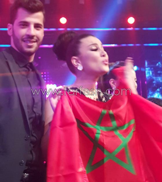 ستار اكاديمي 11: فيديو حنان الخضر تبكي بعد خروجها وفانز نسيم رايسي يحتفلون في بيته صورة رقم 3 ستار اكاديمي 11: فيديو حنان الخضر تبكي بعد خروجها وفانز نسيم رايسي يحتفلون في بيته صورة رقم 3