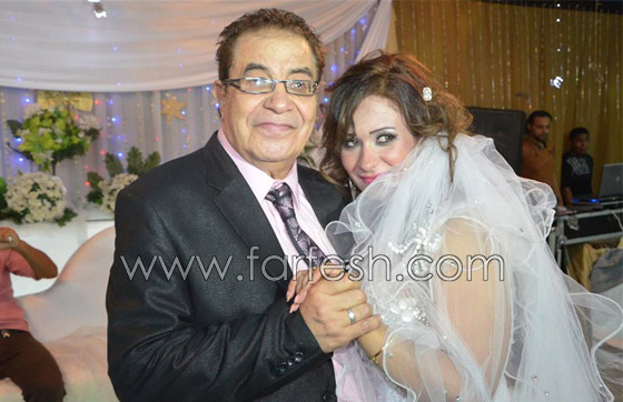 الجمهور يهاجم سارة طارق: تحتفل بعيد الحب مع (المرحوم) سعيد طرابيك بحثا عن الاضواء!! صورة رقم 2 الجمهور يهاجم سارة طارق: تحتفل بعيد الحب مع (المرحوم) سعيد طرابيك بحثا عن الاضواء!! صورة رقم 2