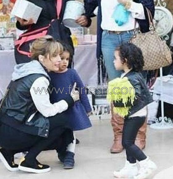لا تعليق من تامر حسني او بسمة بوسيل على نشر صور تالية ابنتهما صورة رقم 2 لا تعليق من تامر حسني او بسمة بوسيل على نشر صور تالية ابنتهما صورة رقم 2