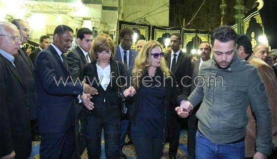 صور عادل امام ويسرا يسببان أزمة في عزاء محمد حسنين هيكل صورة رقم 4 صور عادل امام ويسرا يسببان أزمة في عزاء محمد حسنين هيكل صورة رقم 4