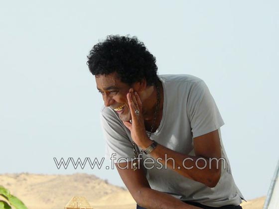 صور: محمد منير يستعد لحفل جامعة القاهرة ودخول الطلاب مجانا صورة رقم 7 صور: محمد منير يستعد لحفل جامعة القاهرة ودخول الطلاب مجانا صورة رقم 7