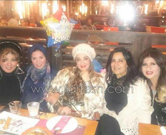 صور سهير رمزي تصدم جمهورها: خلعت الحجاب واستبدلته بقبعة تكشف شعرها صورة رقم 7 صور سهير رمزي تصدم جمهورها: خلعت الحجاب واستبدلته بقبعة تكشف شعرها صورة رقم 7