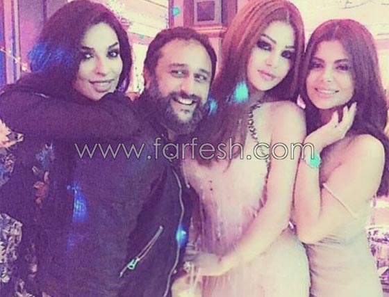 هل بلغت 50 عاما؟ فيديو وصور هيفاء وهبي ترقص تصرخ وتقفز في عيدها صورة رقم 8 هل بلغت 50 عاما؟ فيديو وصور هيفاء وهبي ترقص تصرخ وتقفز في عيدها صورة رقم 8