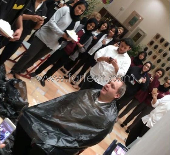 فيديو فاهد الهاجري ابن احلام يضرب مدير مدرسته بالكيك يثير استياء ونقدا ليس في محله! صورة رقم 1 فيديو فاهد الهاجري ابن احلام يضرب مدير مدرسته بالكيك يثير استياء ونقدا ليس في محله! صورة رقم 1