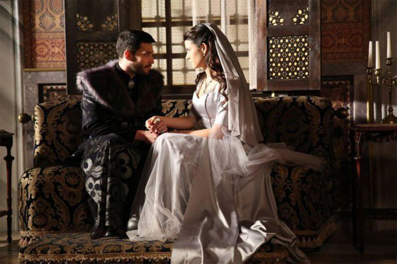 10 فروق بين السلطانة كوسيم والسلطانة هيام (حريم السلطان) صورة رقم 2 10 فروق بين السلطانة كوسيم والسلطانة هيام (حريم السلطان) صورة رقم 2
