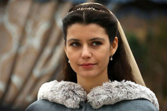 10 فروق بين السلطانة كوسيم والسلطانة هيام (حريم السلطان) صورة رقم 4 10 فروق بين السلطانة كوسيم والسلطانة هيام (حريم السلطان) صورة رقم 4