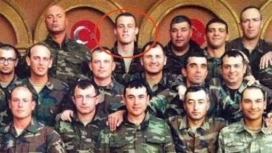 تعرف على نجوم اتراك التحقوا بالعسكرية بشجاعة، بينما دفع غيرهم لاعفائهم من الخدمة! صورة رقم 10 تعرف على نجوم اتراك التحقوا بالعسكرية بشجاعة، بينما دفع غيرهم لاعفائهم من الخدمة! صورة رقم 10