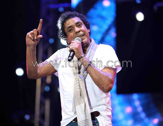 عمرو دياب يشطب محمد منير من فيديو القاهرة والجمهور يحتجّ! صورة رقم 7 عمرو دياب يشطب محمد منير من فيديو القاهرة والجمهور يحتجّ! صورة رقم 7